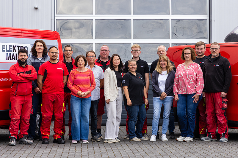 elektro maibom ueber uns teamfoto